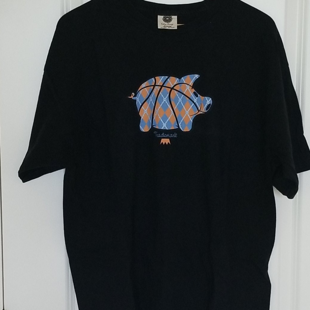 Undrcrwn tee